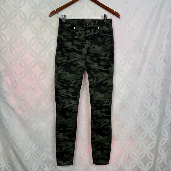 Good American Good Waist Camo Jeans Size 4/27 - Picture 5 of 11